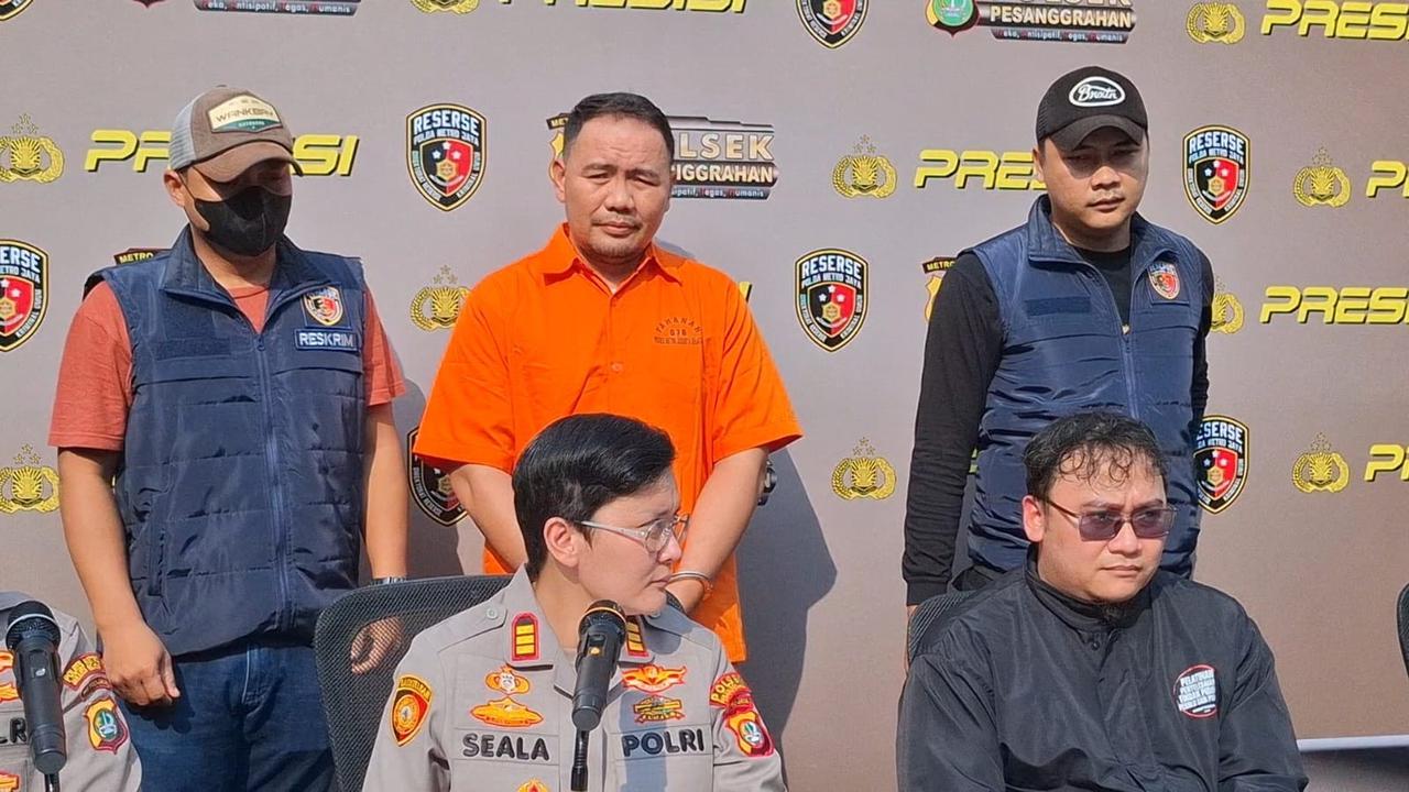 Kepala Cabang Dealer Motor