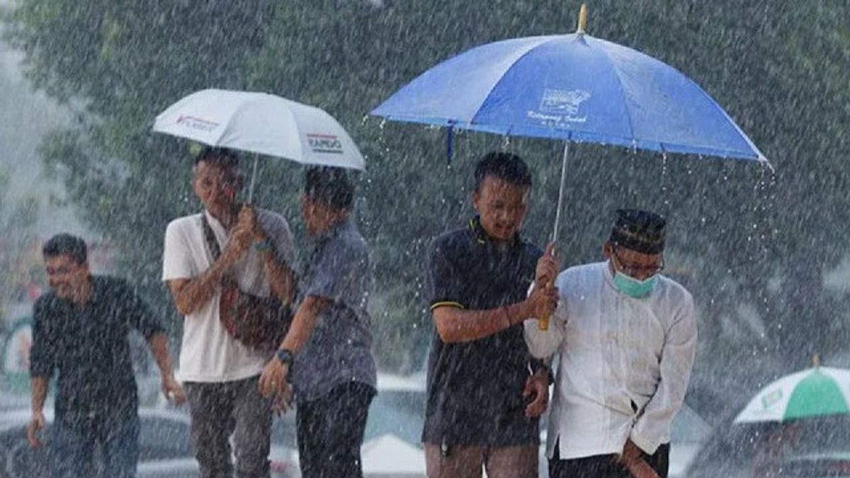 Prakiraan Cuaca Jakarta Hari Ini, Hujan Ringan Guyur Jaksel dan Jaktim Sore Hari